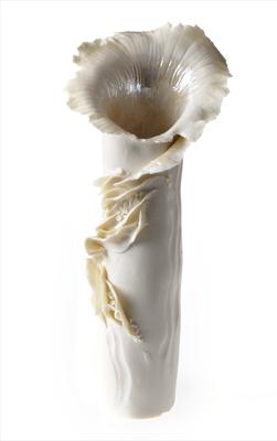 Pinched porcelain vase with lustre